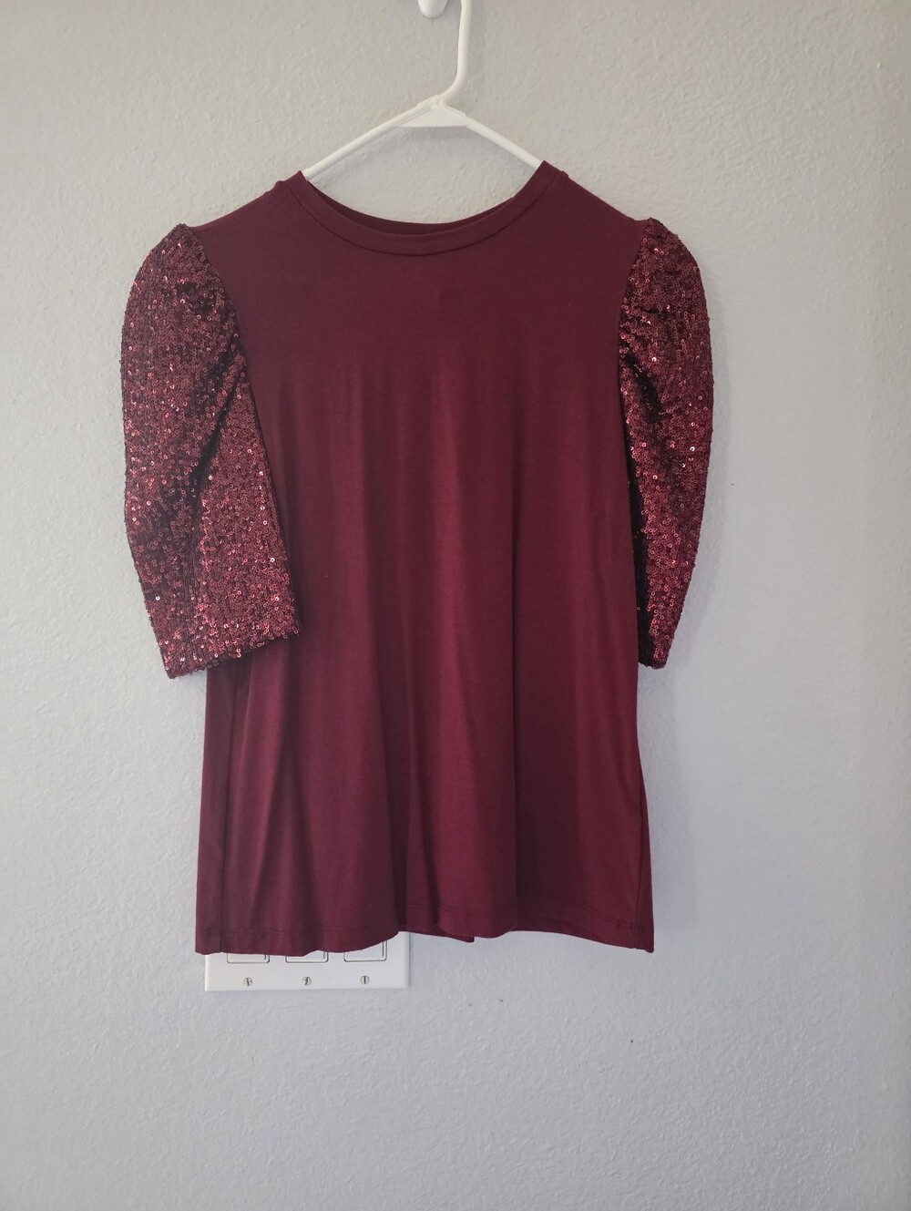 Rachel Zoe Burgundy Sequin Sleeve Top | NWT | Size Small